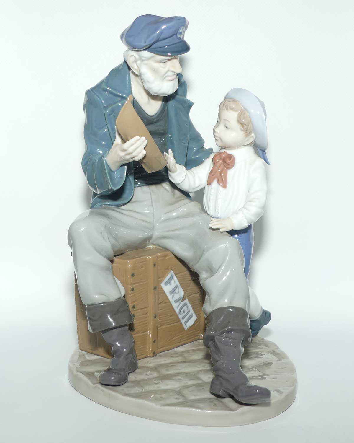 Lladro figure A Tall Yarn | Gloss | 5207