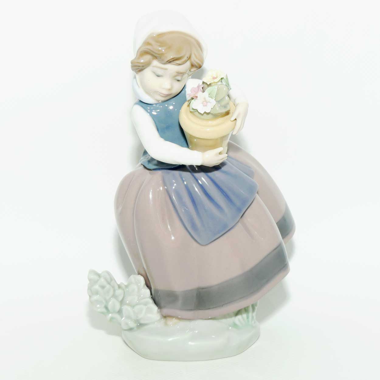 Lladro figure Spring is Here | #5223