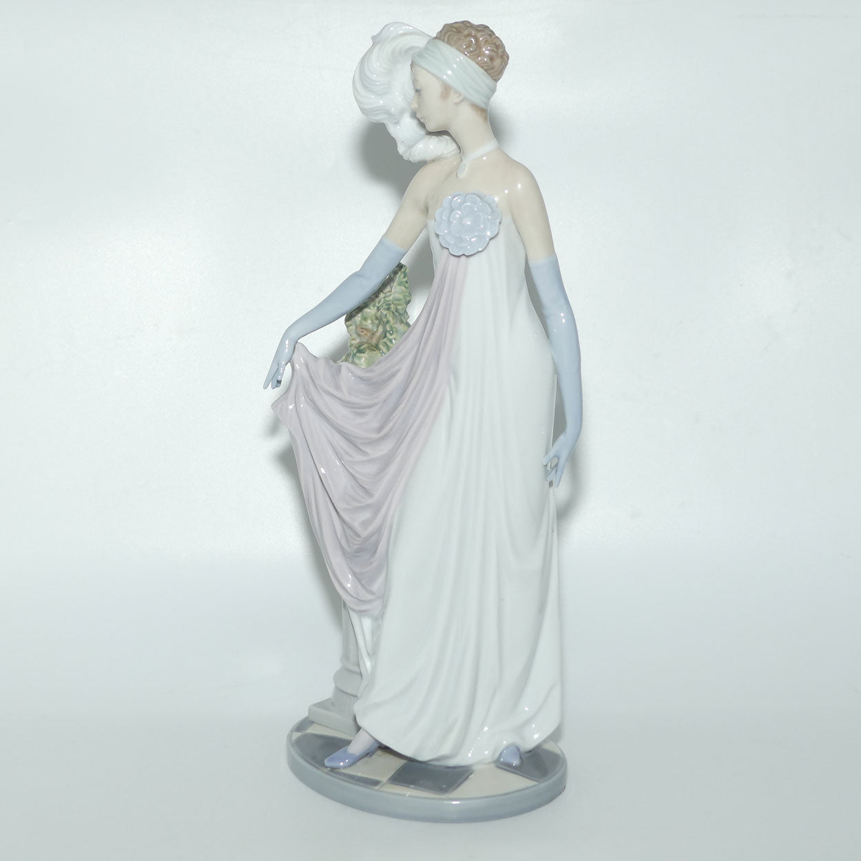 Lladro figure Socialite of the 20s | #5283