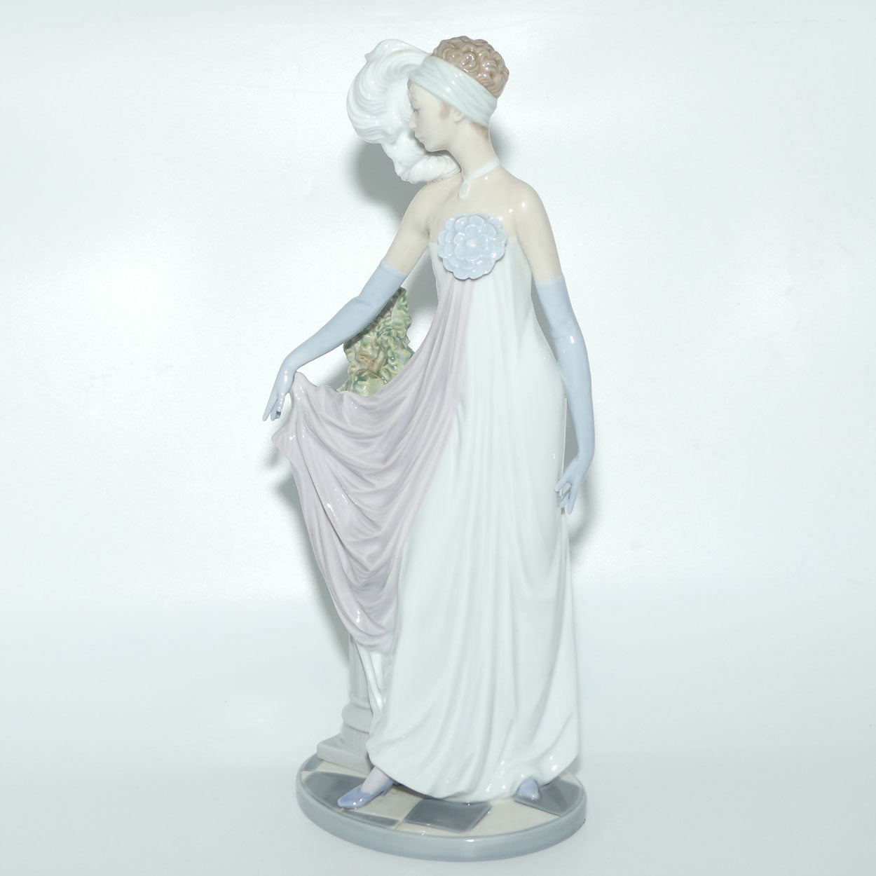 Lladro figure Socialite of the 20s | #5283