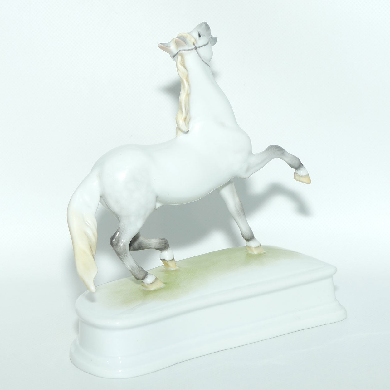 Herend Hungary figure 5297 | Grey Pancing Horse