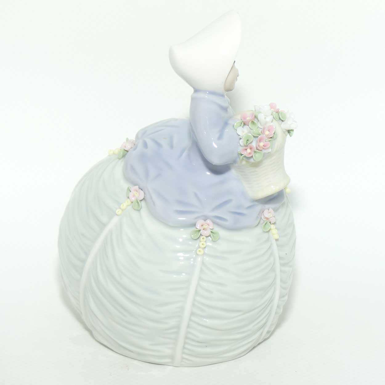 Lladro figure Petite Maiden | #5383