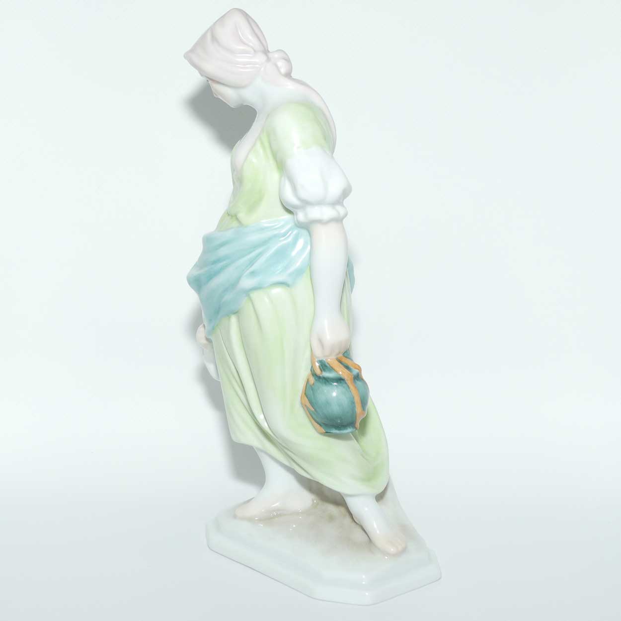 Herend Hungary figure 5425 | Mother and Child