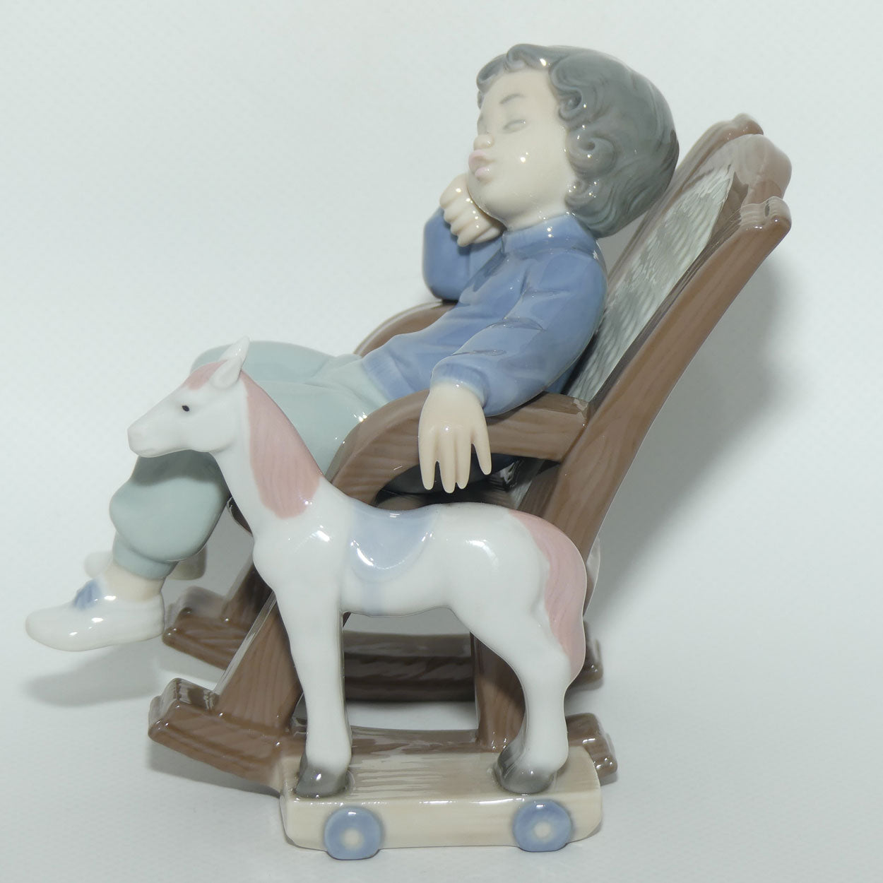 Lladro figure All Tuckered Out | #5846