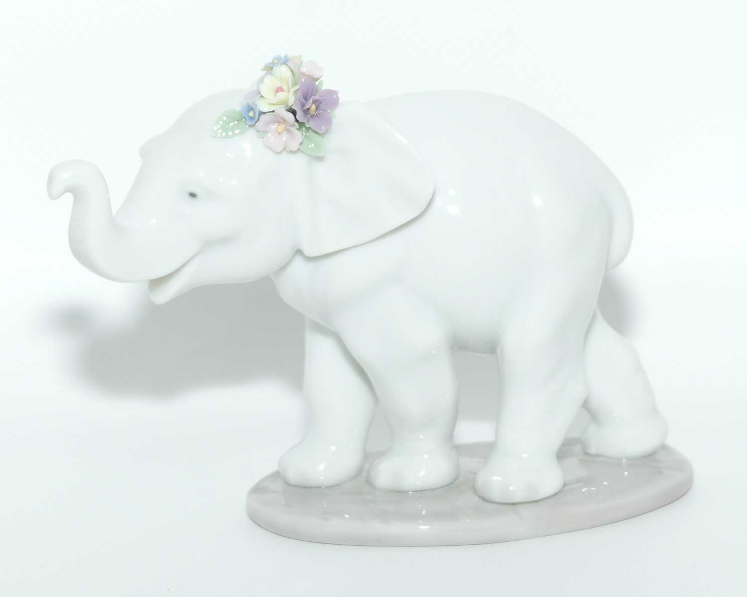 Lladro figure Lucky Strolling | #6460