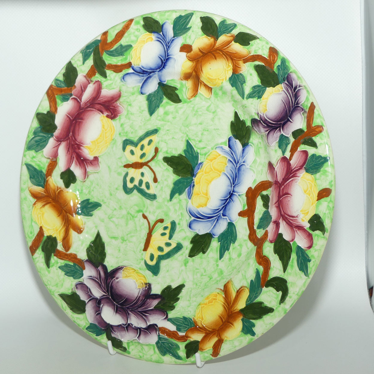 Maling plate Peona and Butterflies | Dappled Light Green 6505