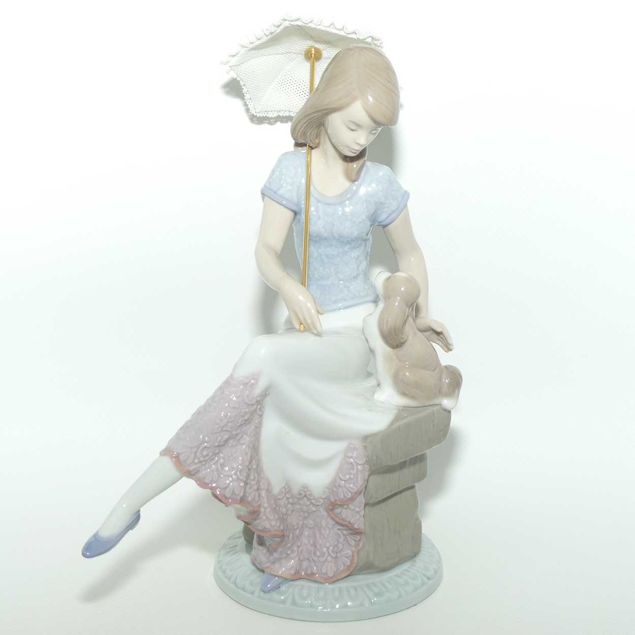 Lladro figure Picture Perfect #7612 | Lladro Collectors Society