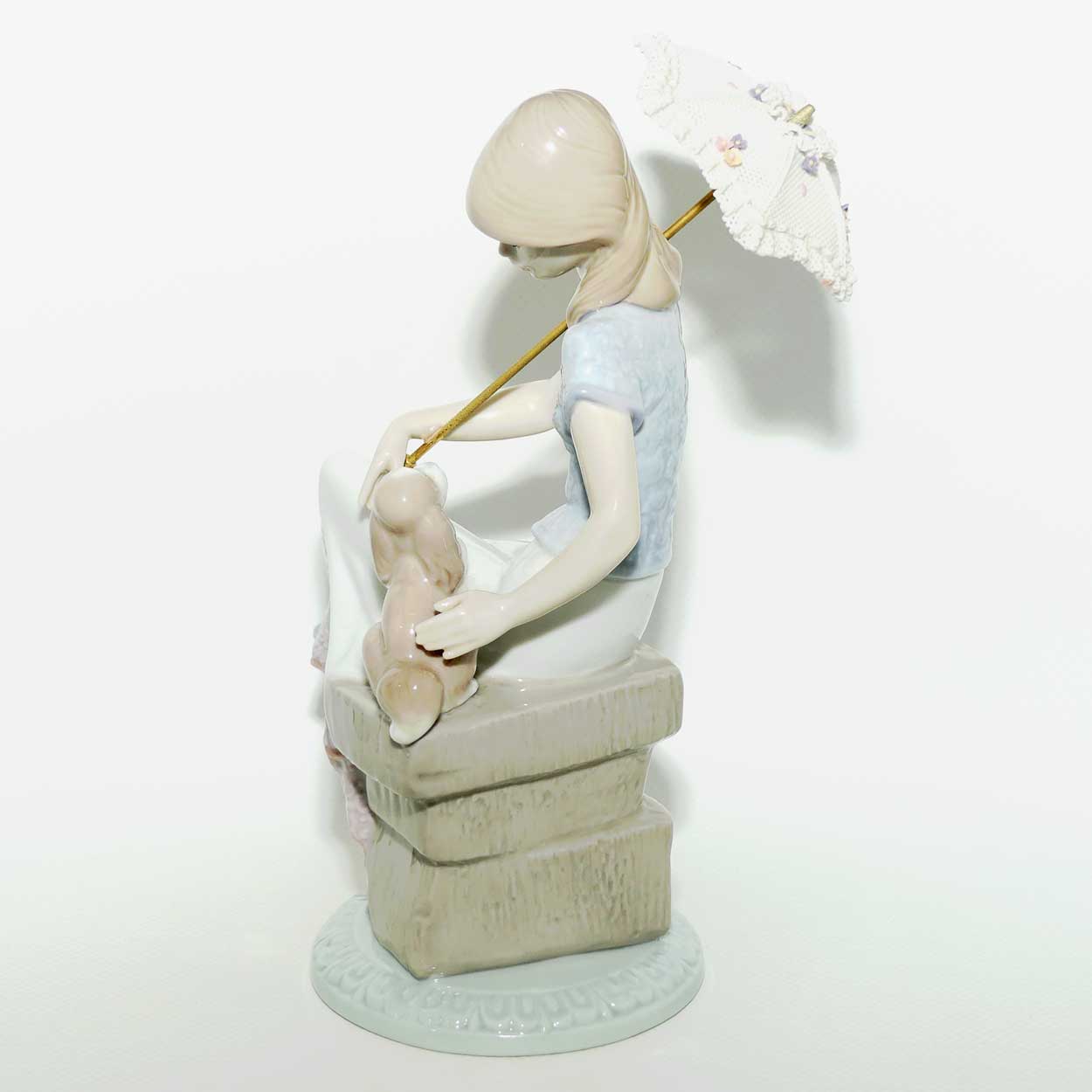 Lladro figure Picture Perfect #7612 | Collectors Society | #2