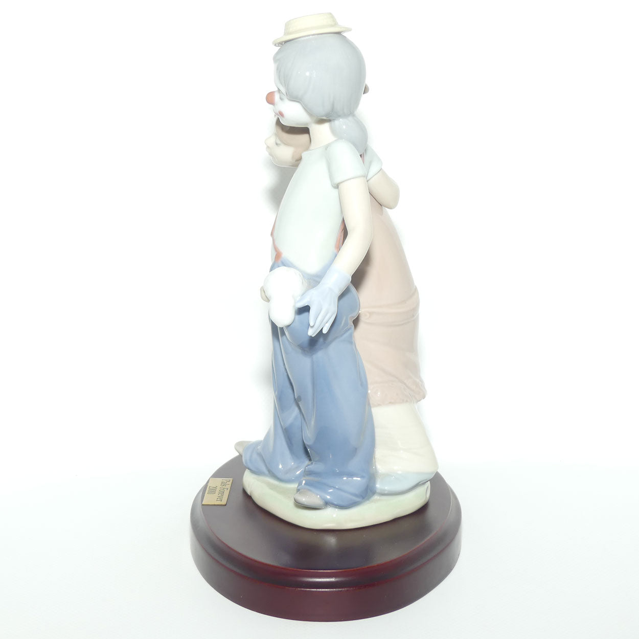 Lladro figure Pals Forever | #7686 | boxed with stand