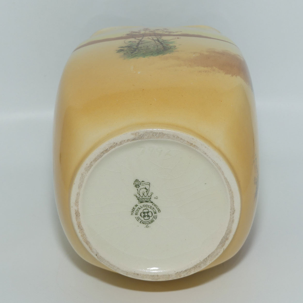 Royal Doulton Coaching Days square section vase | Shape 7992