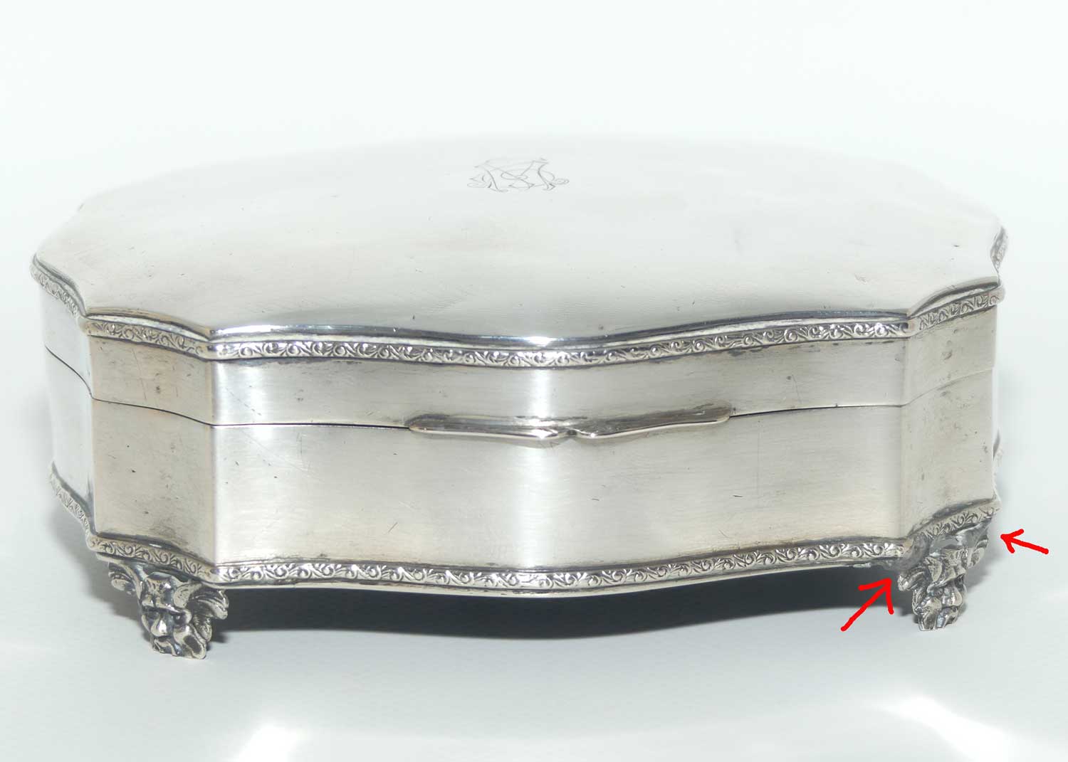 European 800 Silver serpentine shape velvet lined trinket box | Satyr feet