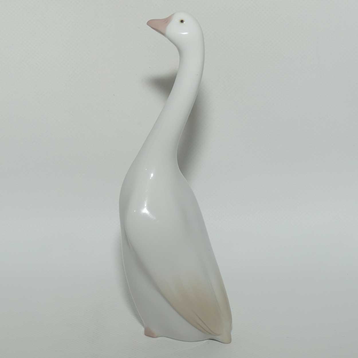 Lladro figure Goose #8040