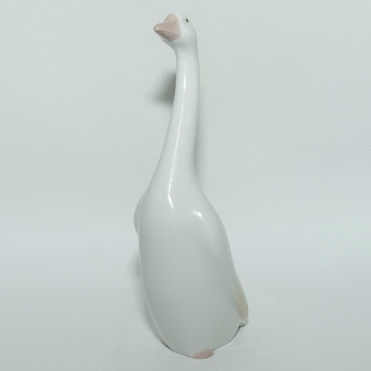 Lladro figure Goose #8040