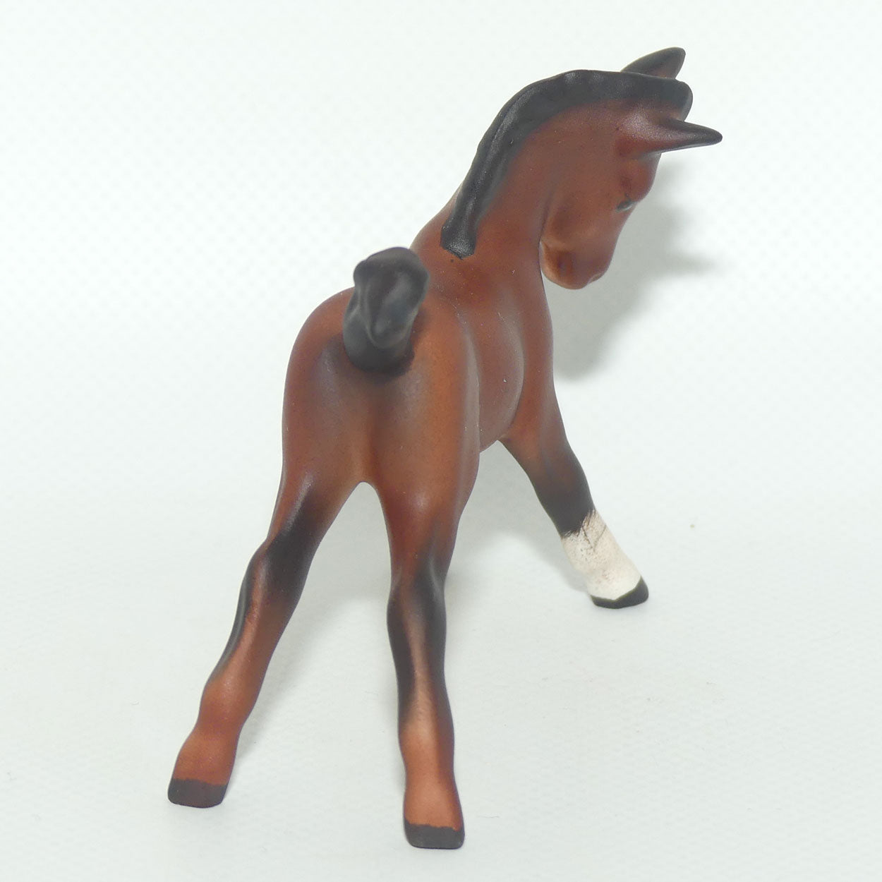 #0815 Beswick Foal | Small | Stretched Facing Right | Brown | Matt