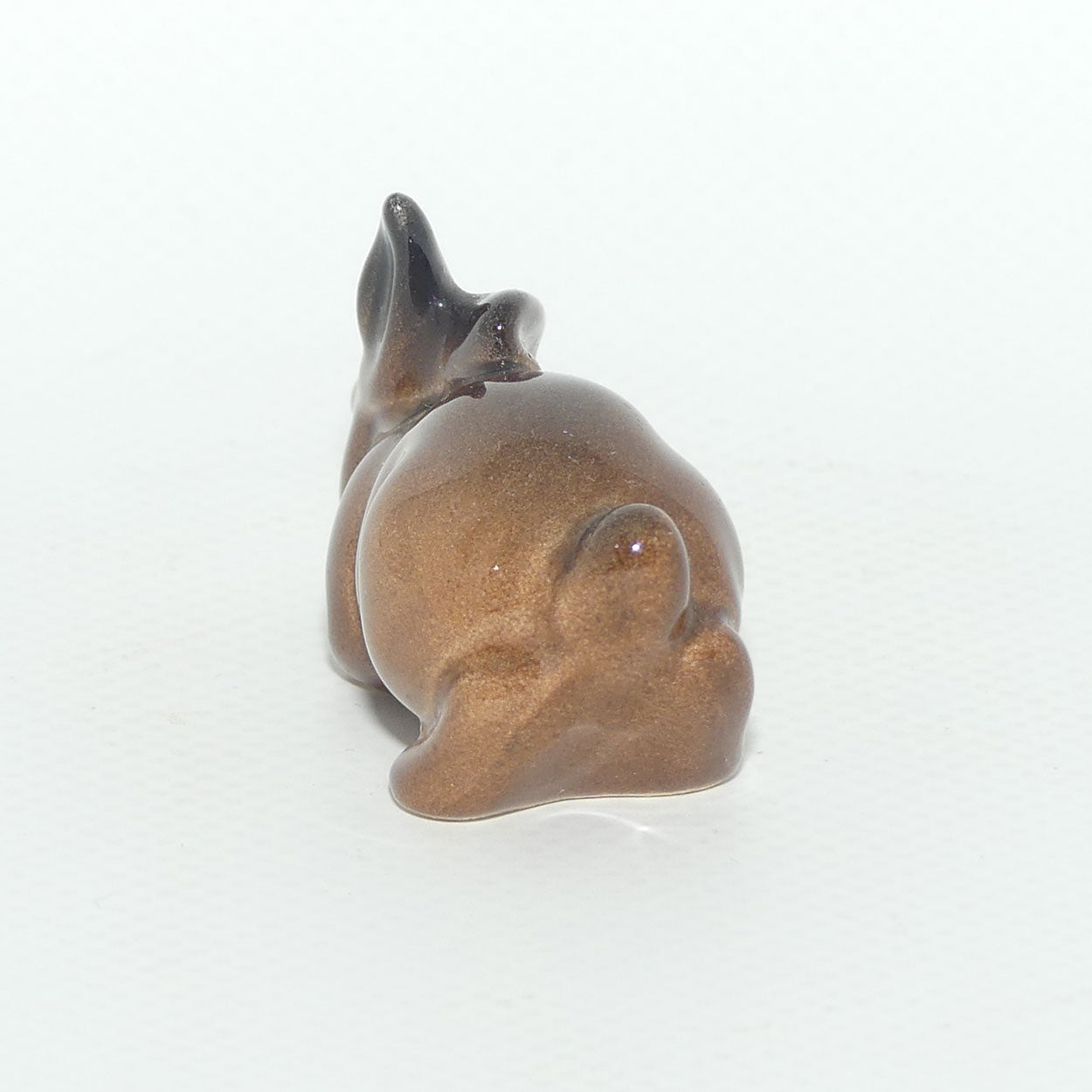 #0825 Beswick Rabbit Crouching