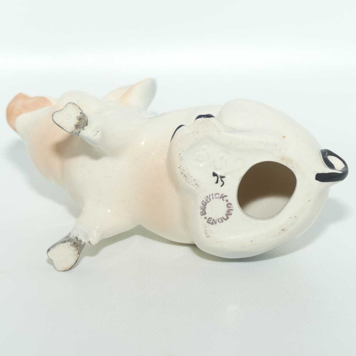 #0832 Beswick Pig