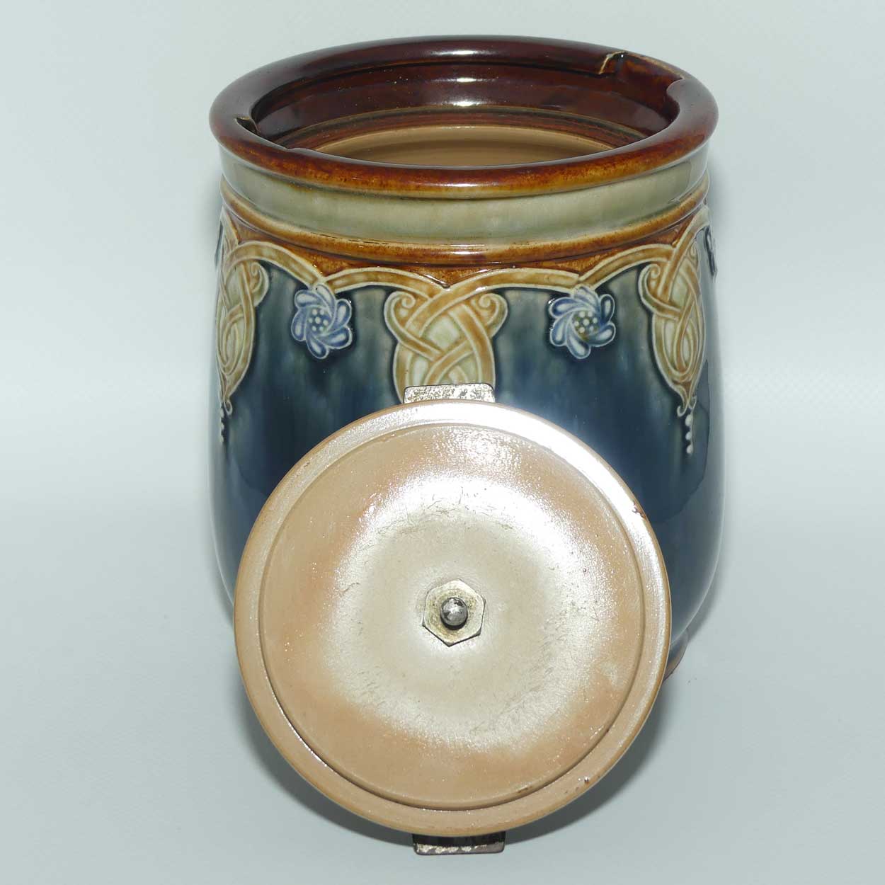 Royal Doulton stoneware tobacco jar | tobacco humidor 8345 | Scrolling design