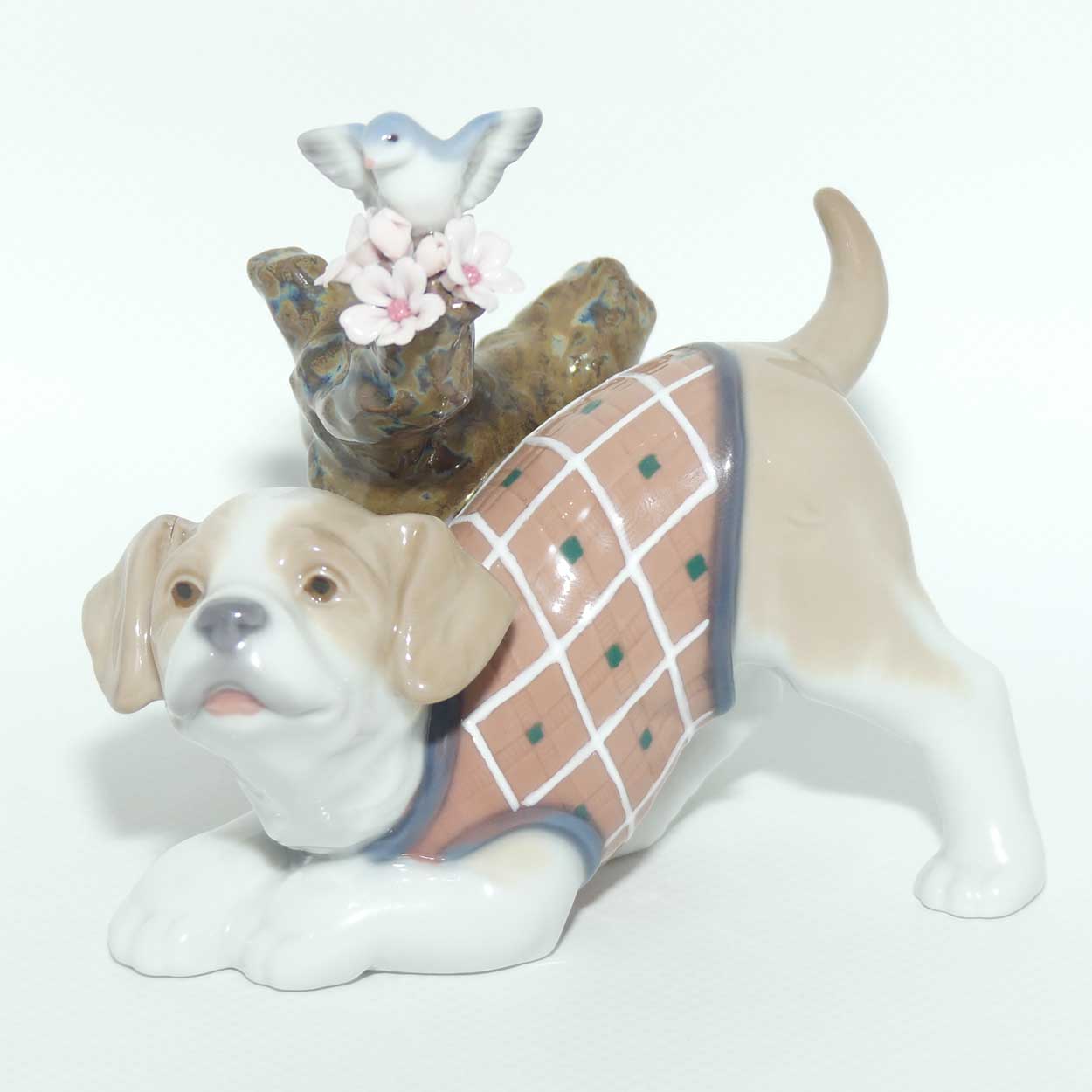 Lladro figure Blossoms for the Puppy | #8381