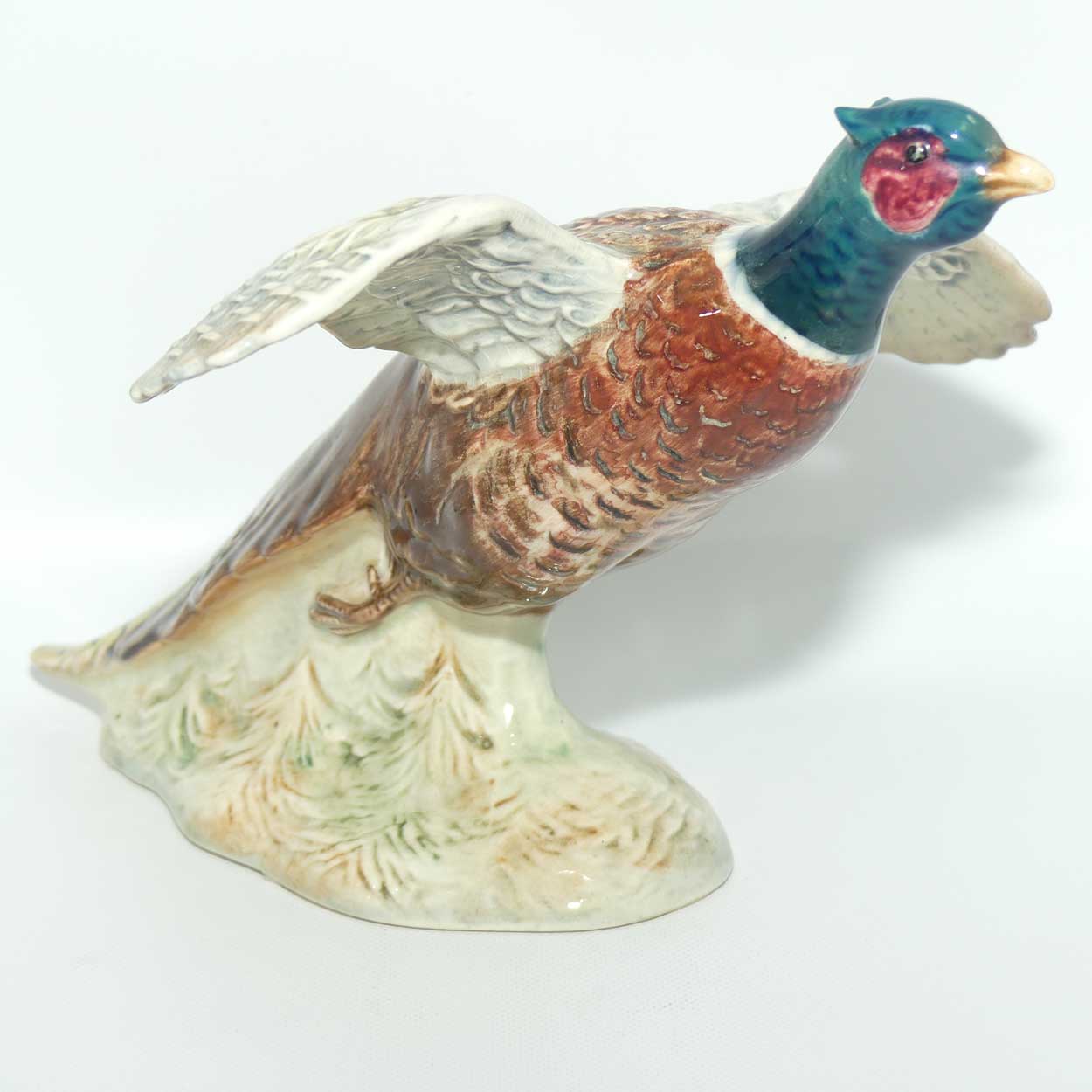 #0850 Beswick Pheasant on Base | Settling