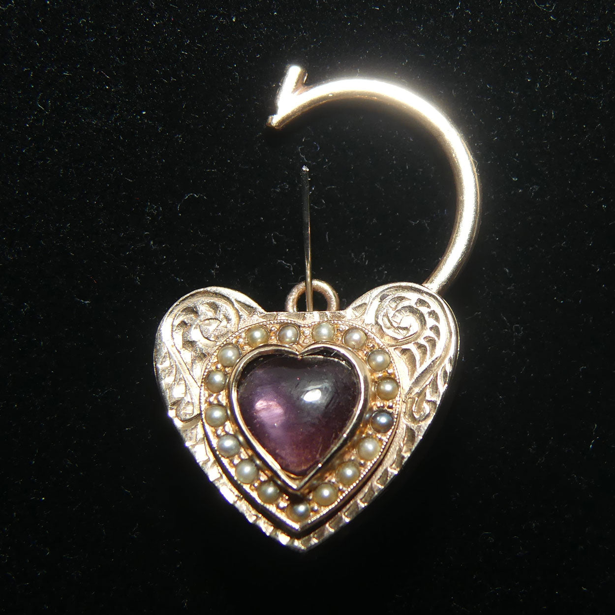 9ct Yellow Gold Heart Padlock set with Cabochon Amethyst and Seed Pearls | Valued $5900