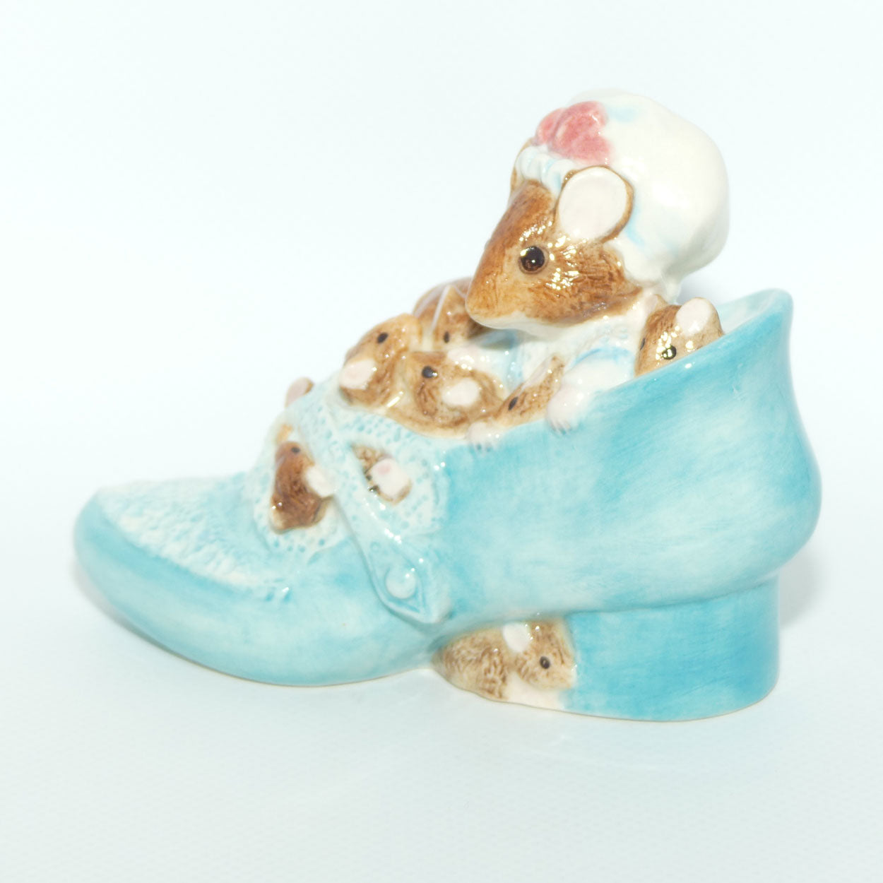 Border Fine Arts Studio Beatrix Potter Classics A2440 | Old Woman Who Lived in a Shoe