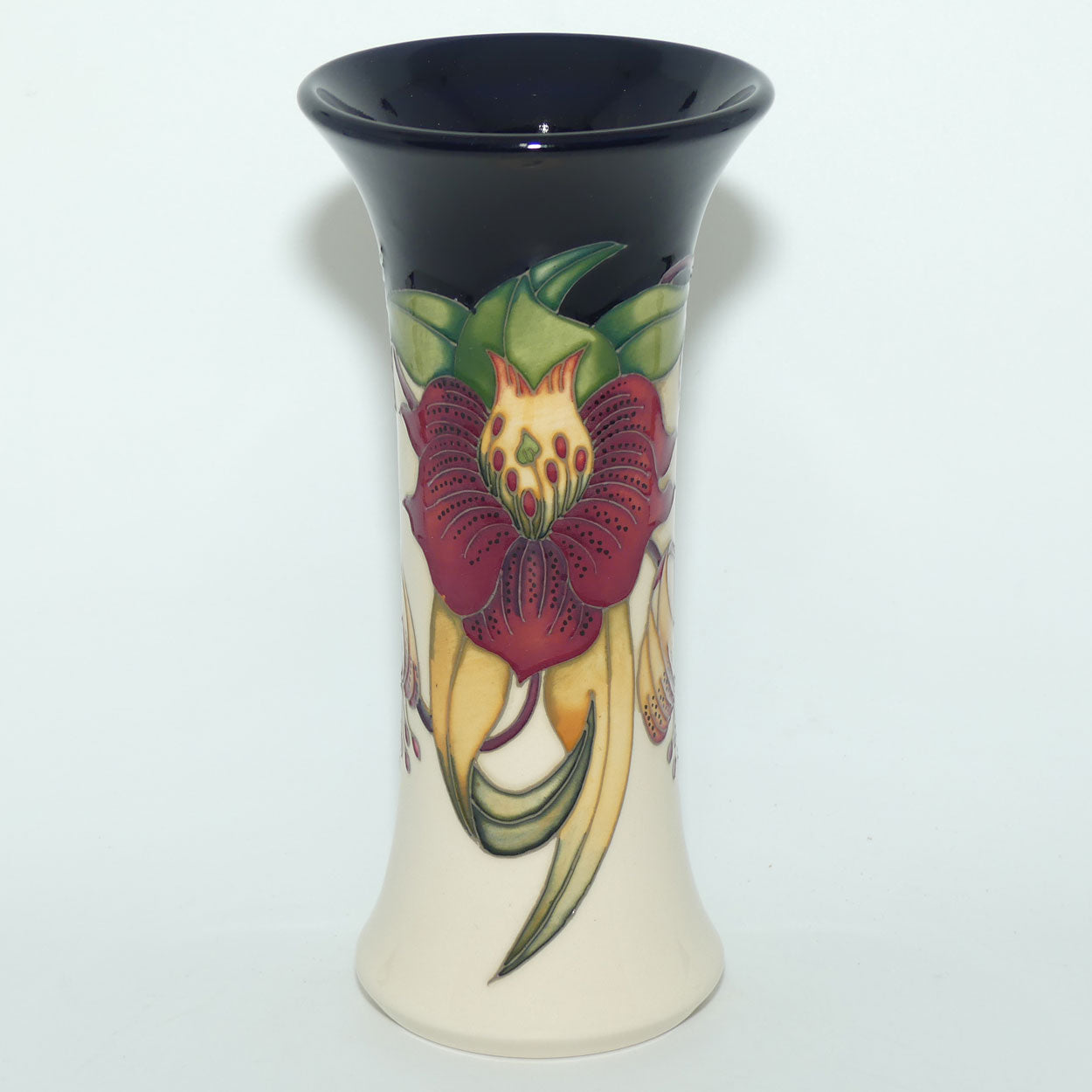 Moorcroft Anna Lily 159/8 vase