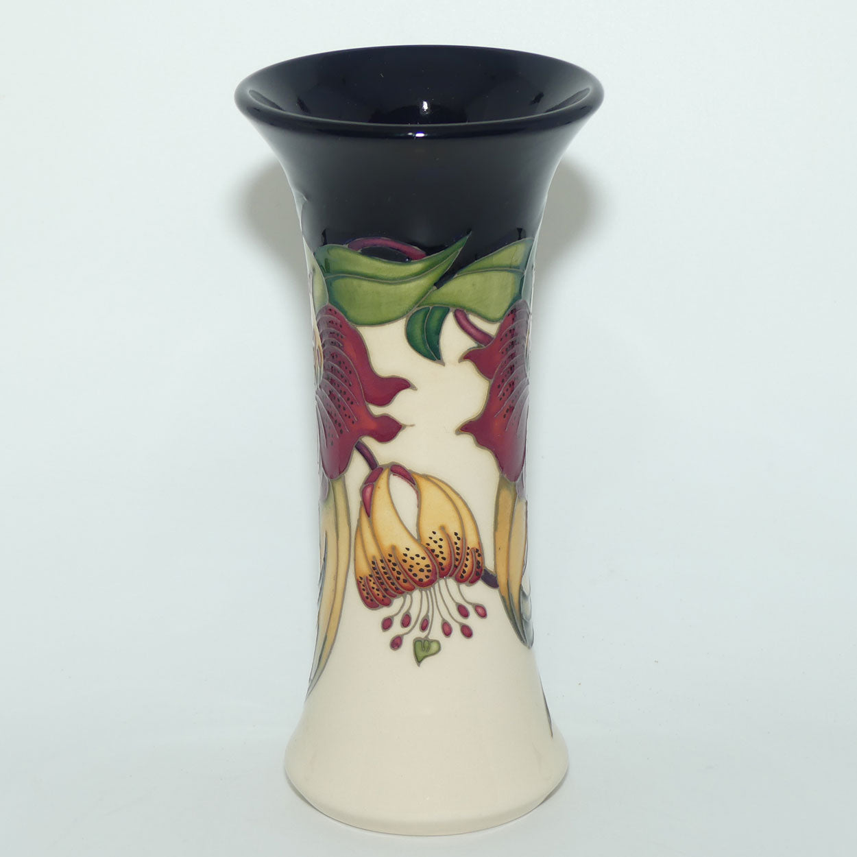 Moorcroft Anna Lily 159/8 vase