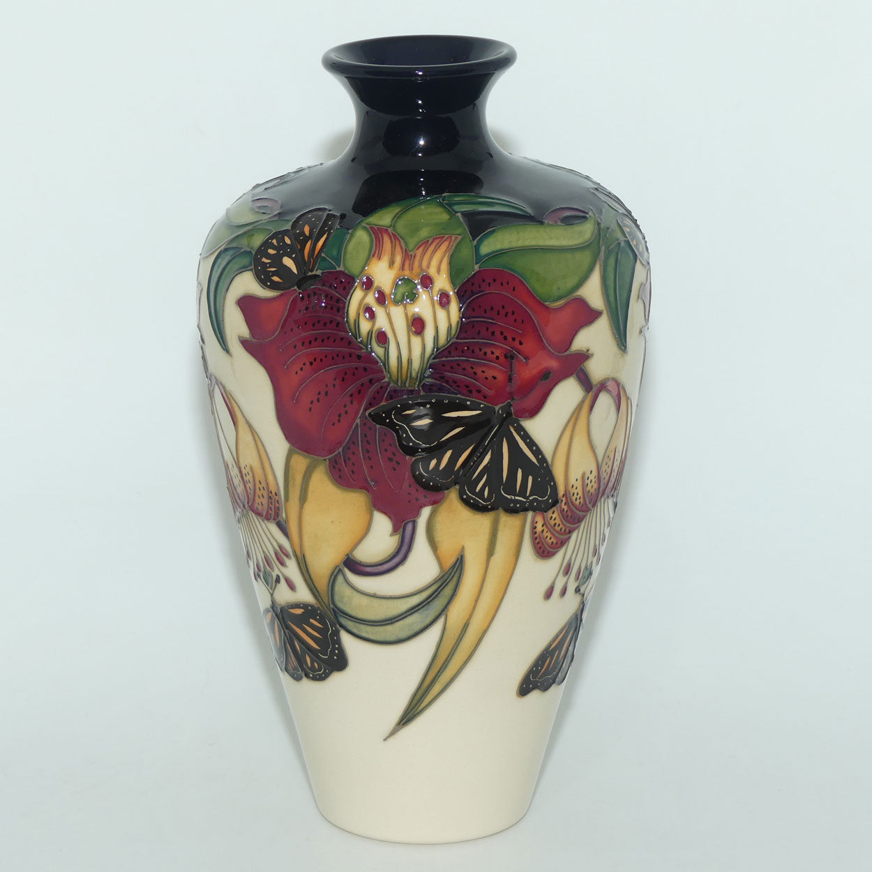 Moorcroft Anna Lily Monarch 72/9 vase (Num Ed)