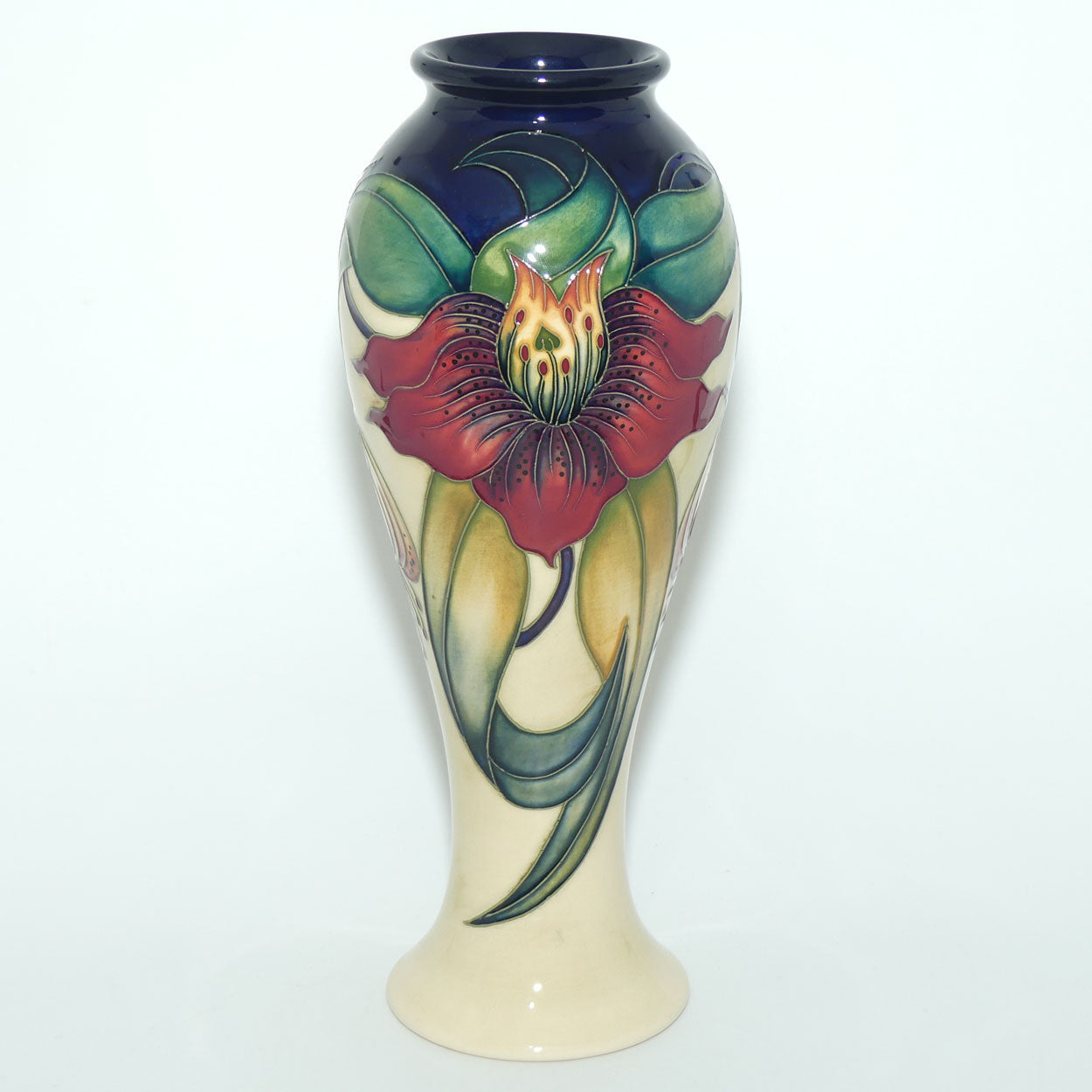Moorcroft Anna Lily 75/10 vase