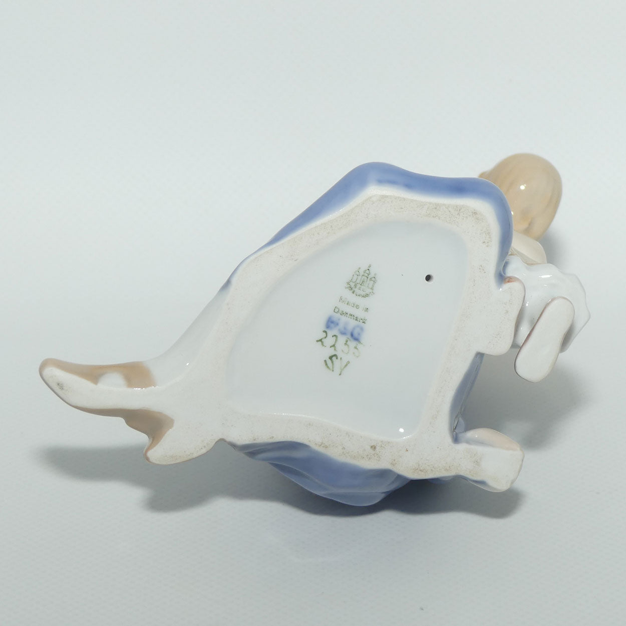 Bing and Grondahl figure 2255 | Mother and Child