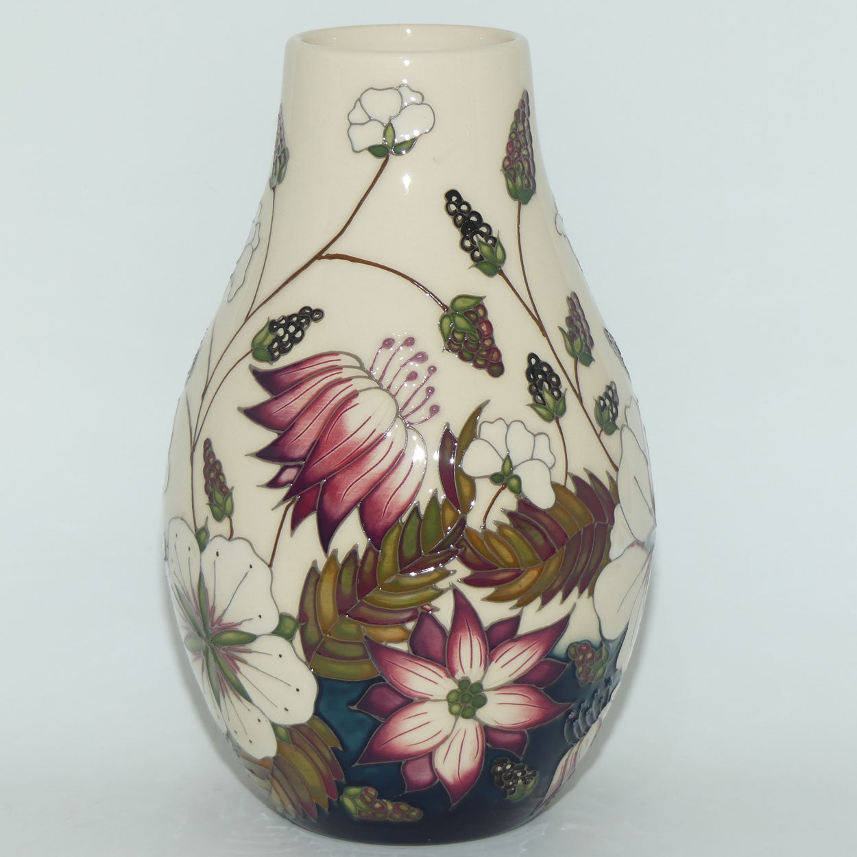 Moorcroft Bramble Revisited 117/9 vase