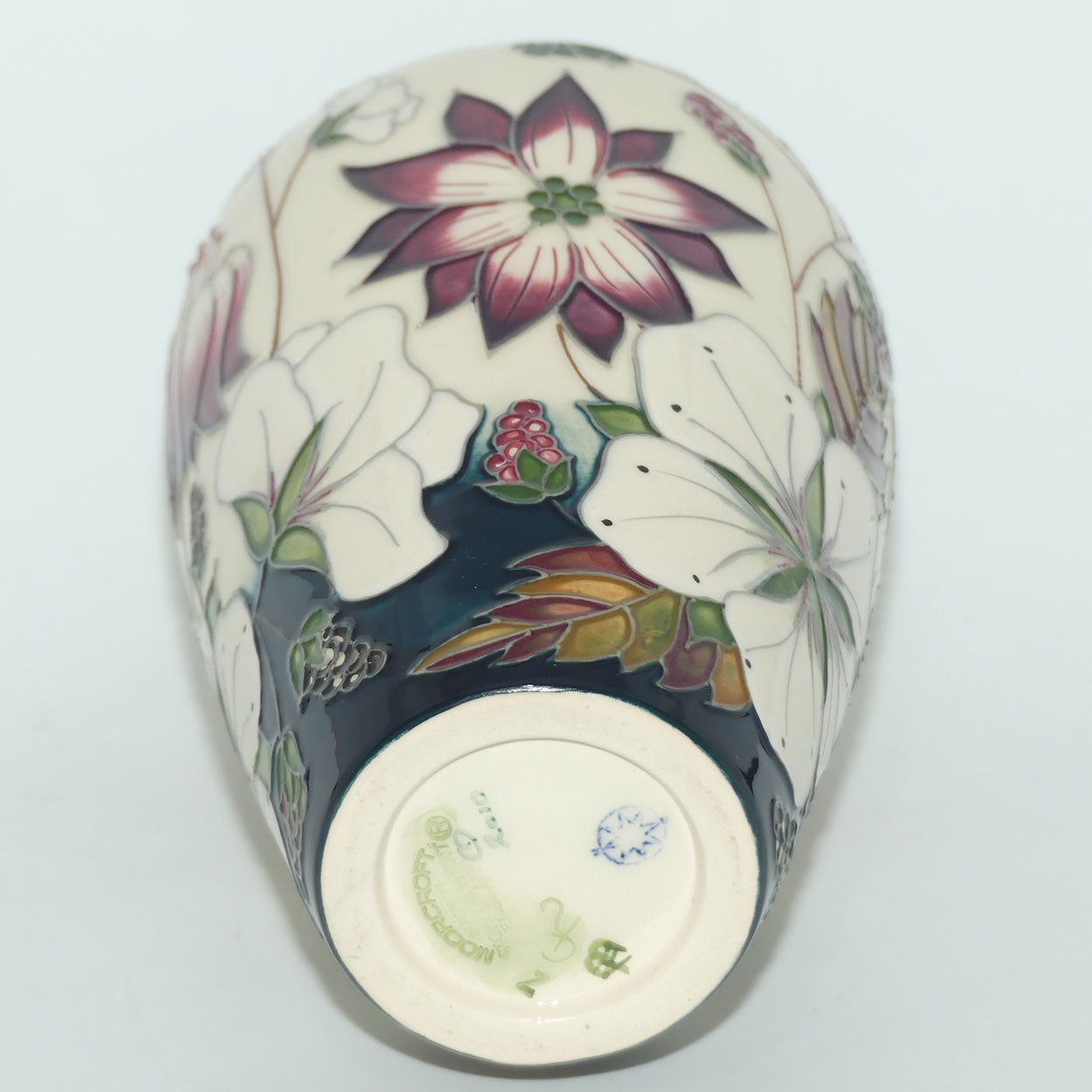 Moorcroft Bramble Revisited 200/8 vase