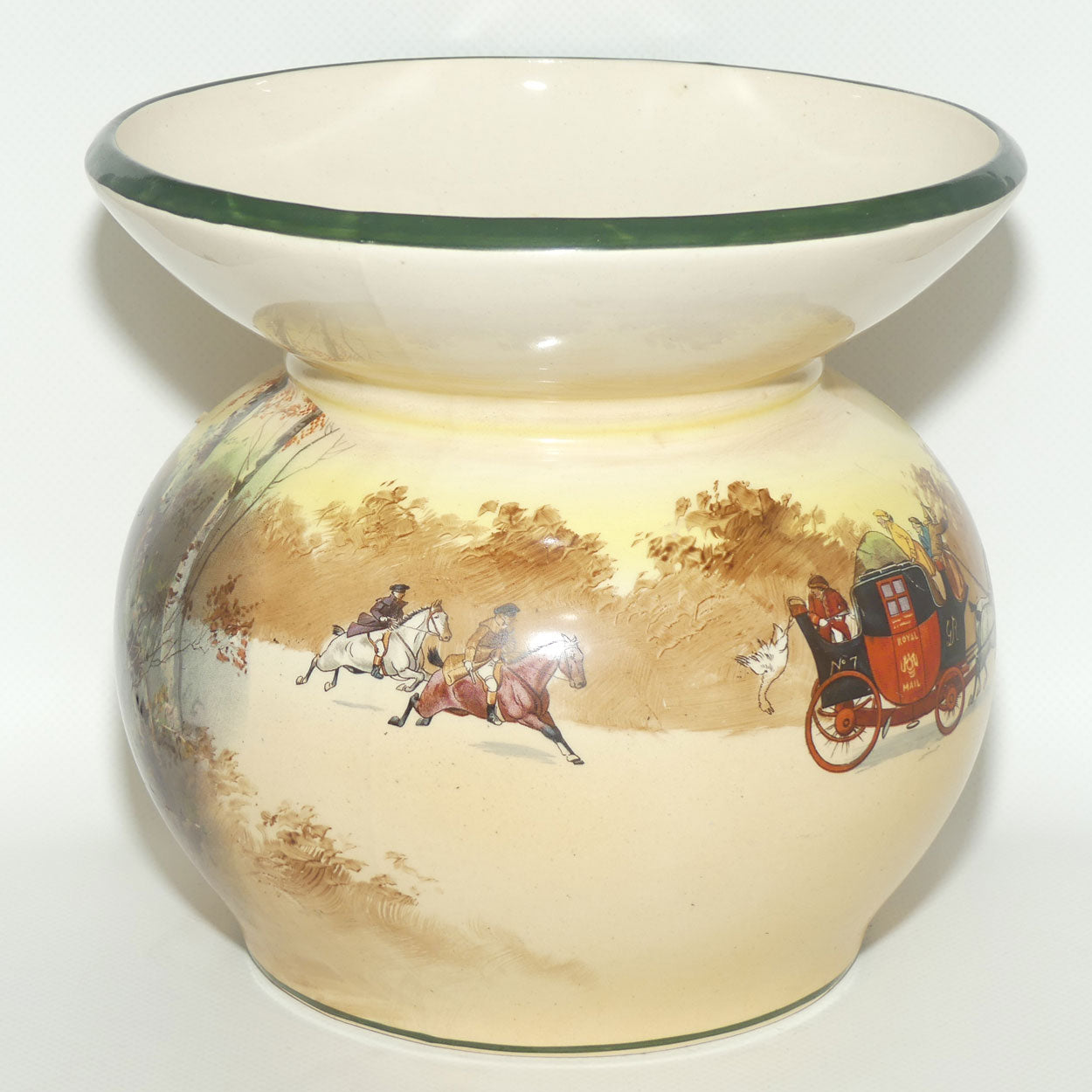 Royal Doulton Coaching Days cuspidor D2716
