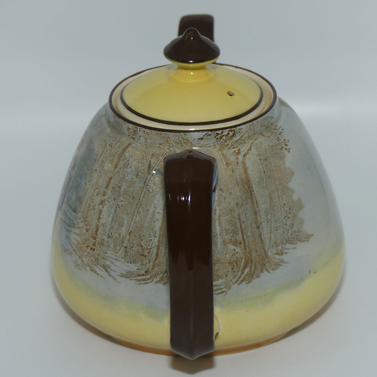 Royal Doulton Shakespearean Hamlet tea pot D3596