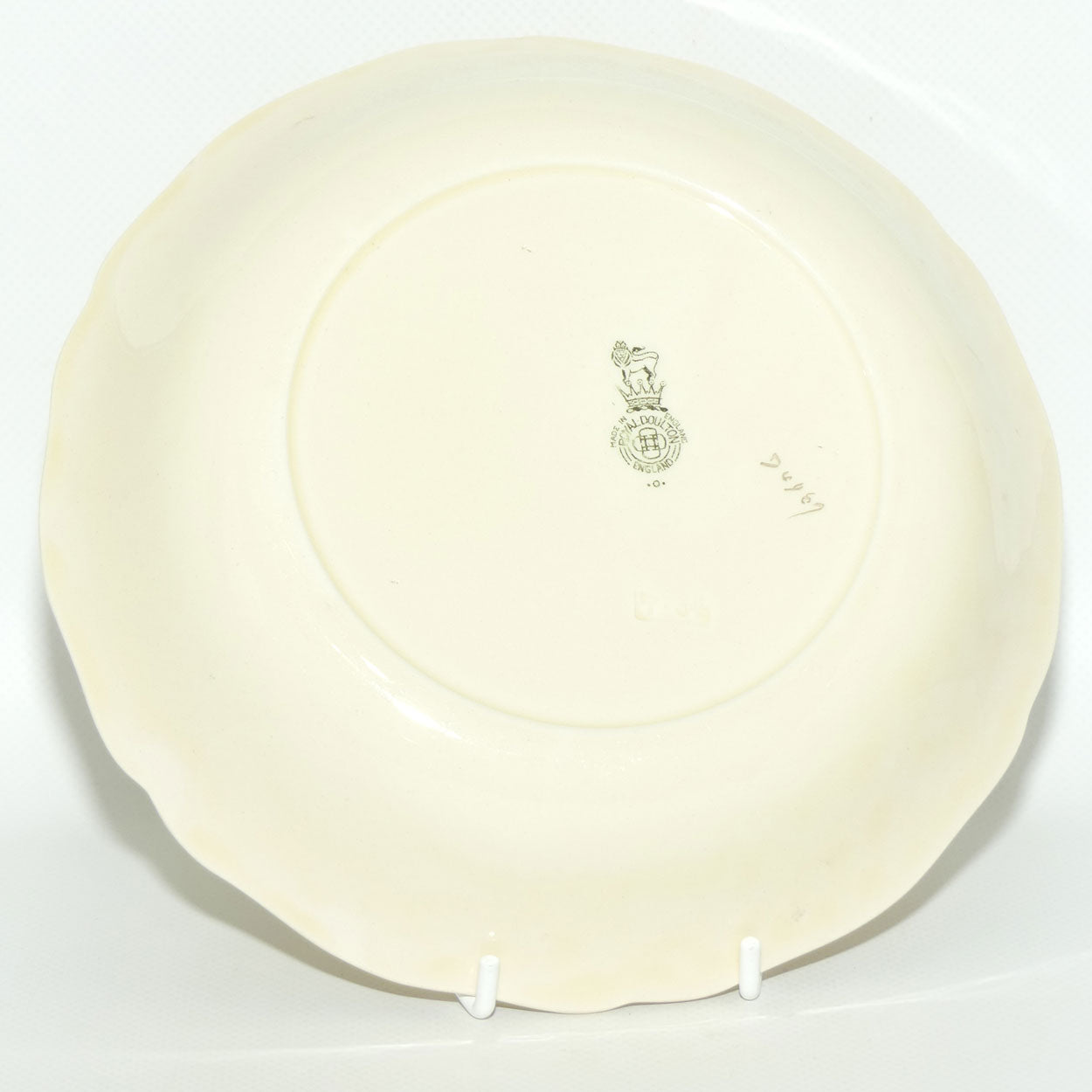 Royal Doulton English Cottages A round bowl | 19.5cm diameter | D4987