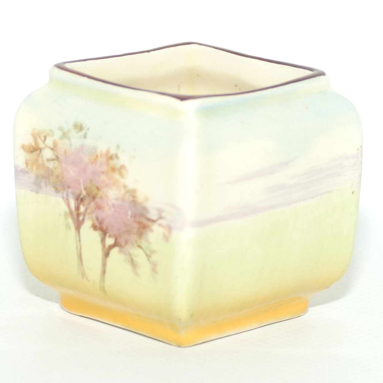 Royal Doulton English Cottages A vase mini box section vase D4987