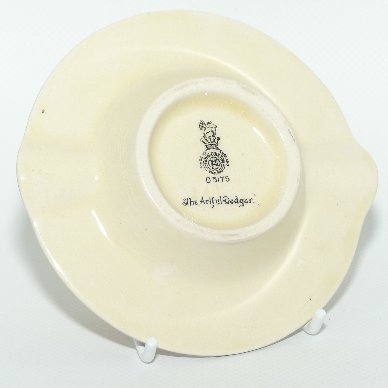 Royal Doulton Dickens Artful Dodger ashtray D5175