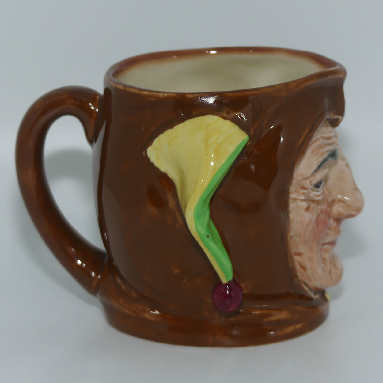 D5556 Royal Doulton small character jug Jester | A mark