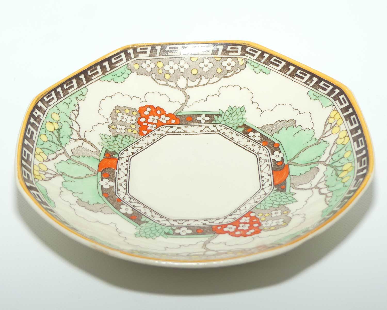 Royal Doulton Art Deco octagonal covered pot and underplate D5805