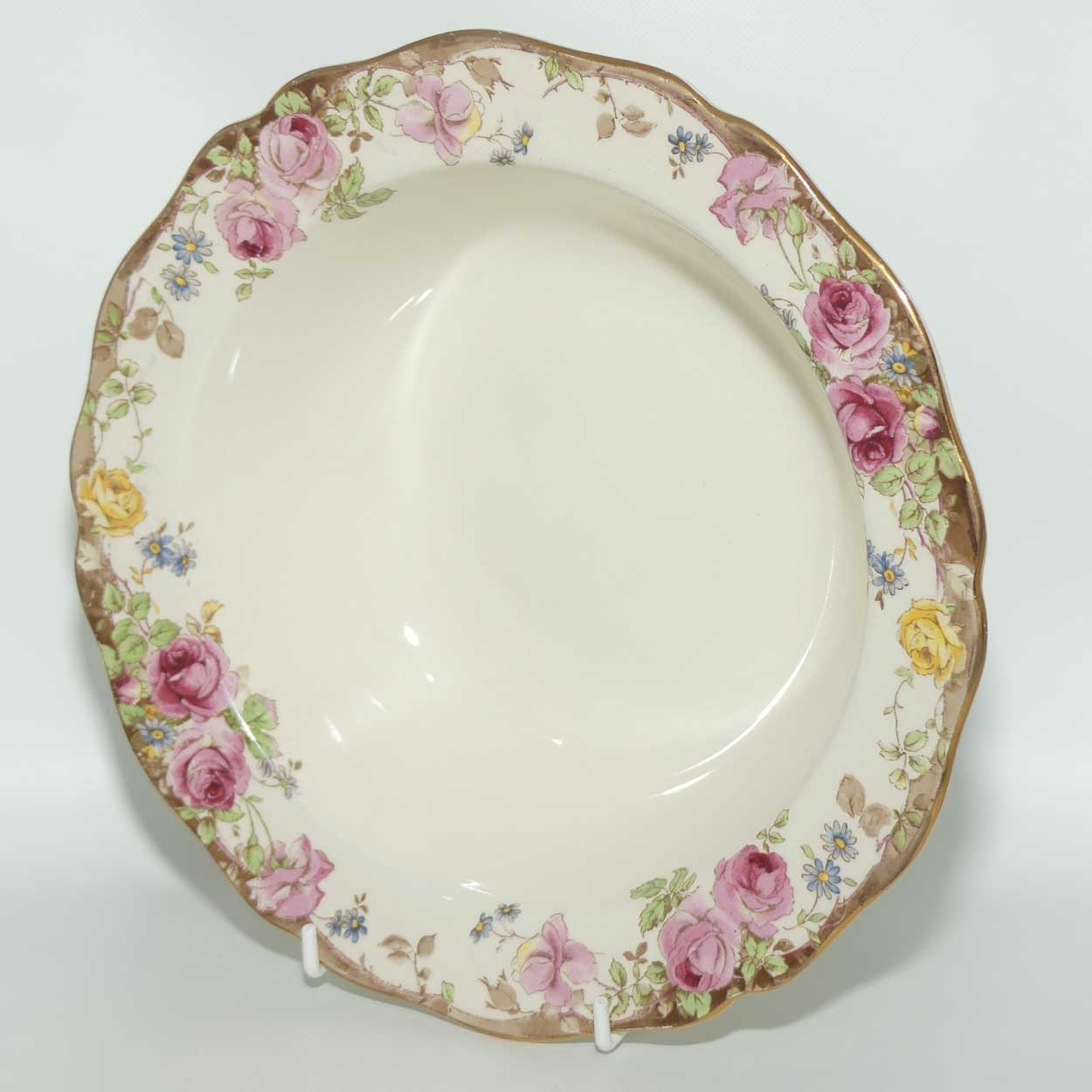 Royal Doulton English Rose rimmed fruit bowl D6071 | 24cm diam | #1