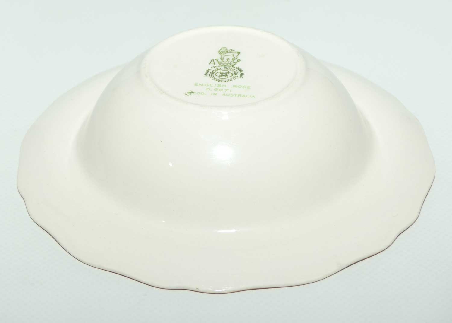 Royal Doulton English Rose rimmed soup bowl D6071 | 16cm diam