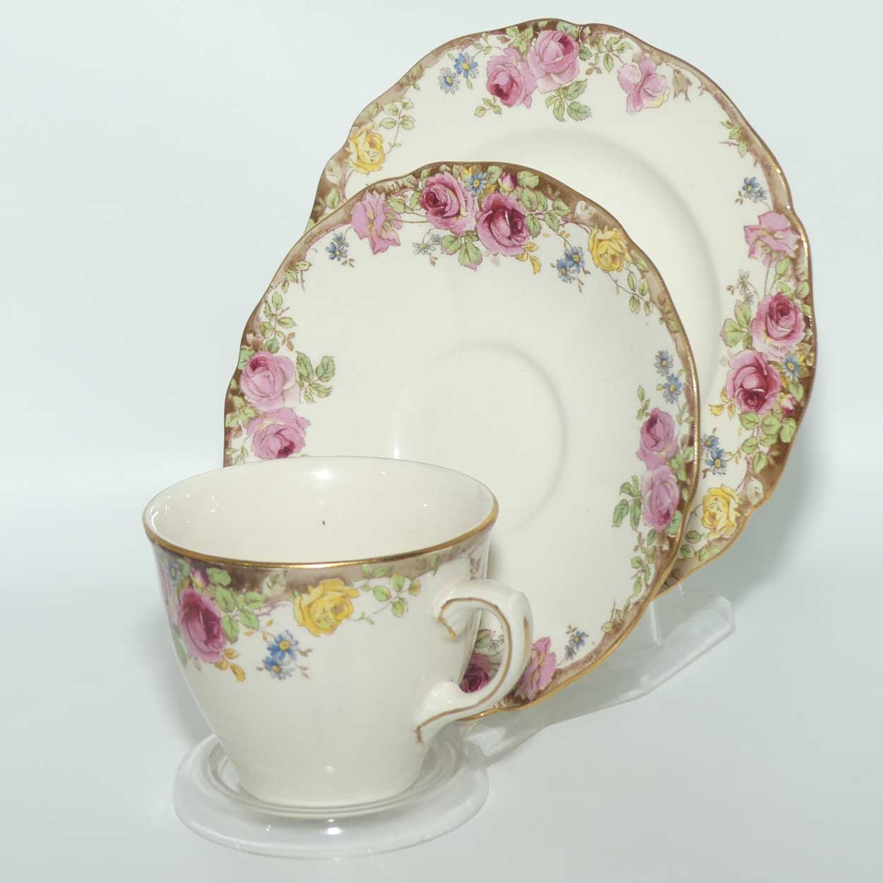 Royal Doulton English Rose tea trio D6071