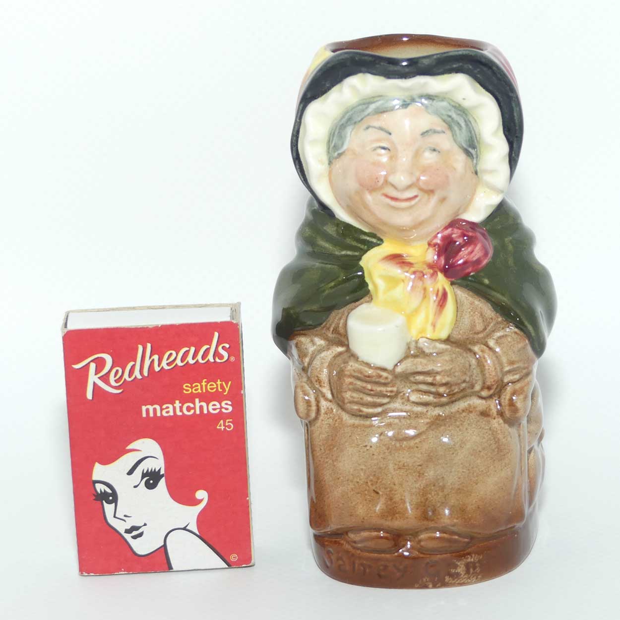 D6263 Royal Doulton toby jug Sairey Gamp | Dickens series