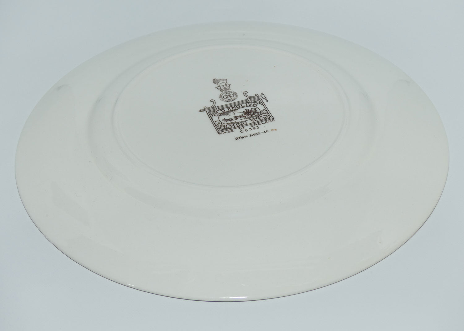 Royal Doulton Old English Coaching Scenes plate | 26cm | D6393