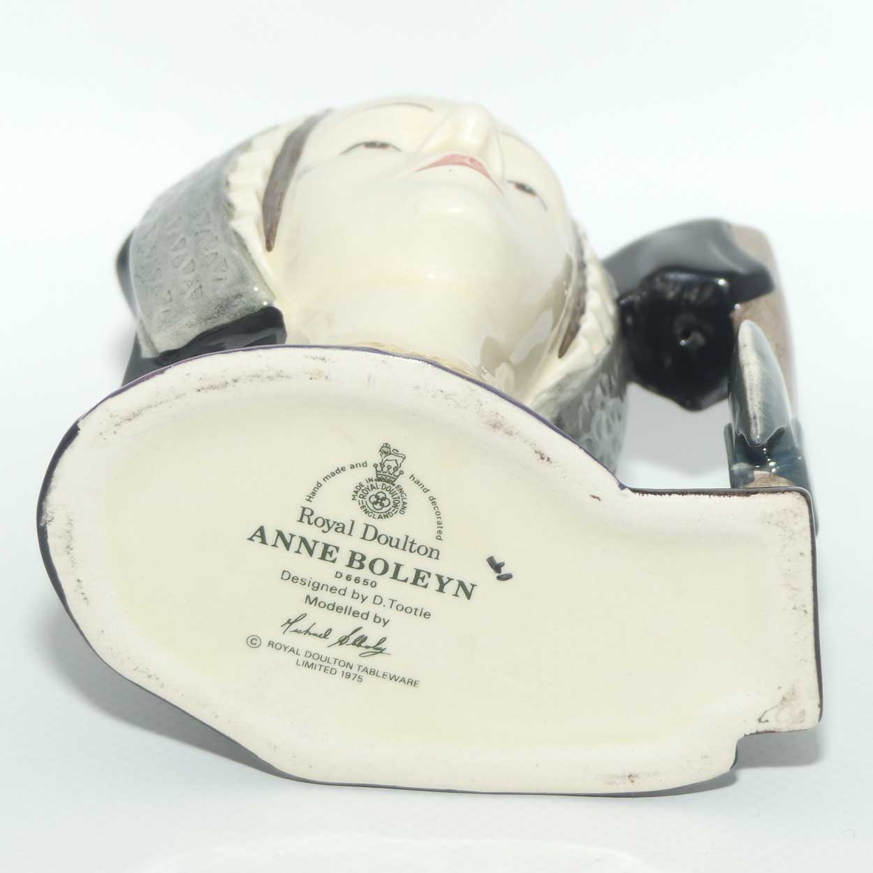 D6650 Royal Doulton small character jug Anne Boleyn | #2