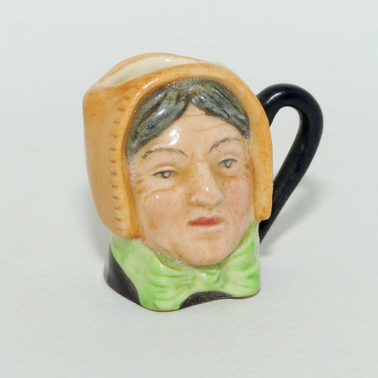 D6687 Royal Doulton tiny character jug Mrs Bardell