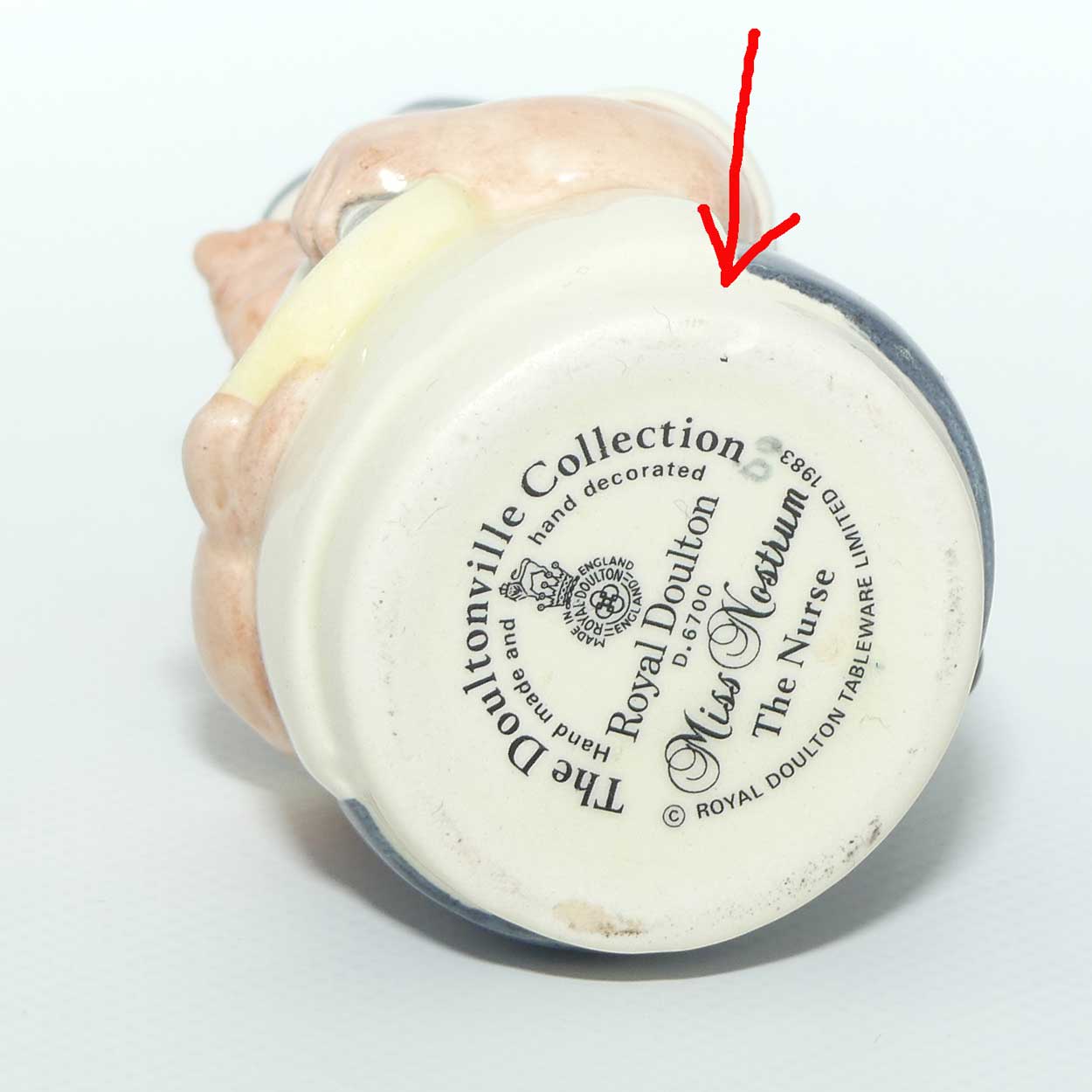 D6700 Royal Doulton Doultonville Miss Nostrum | #2