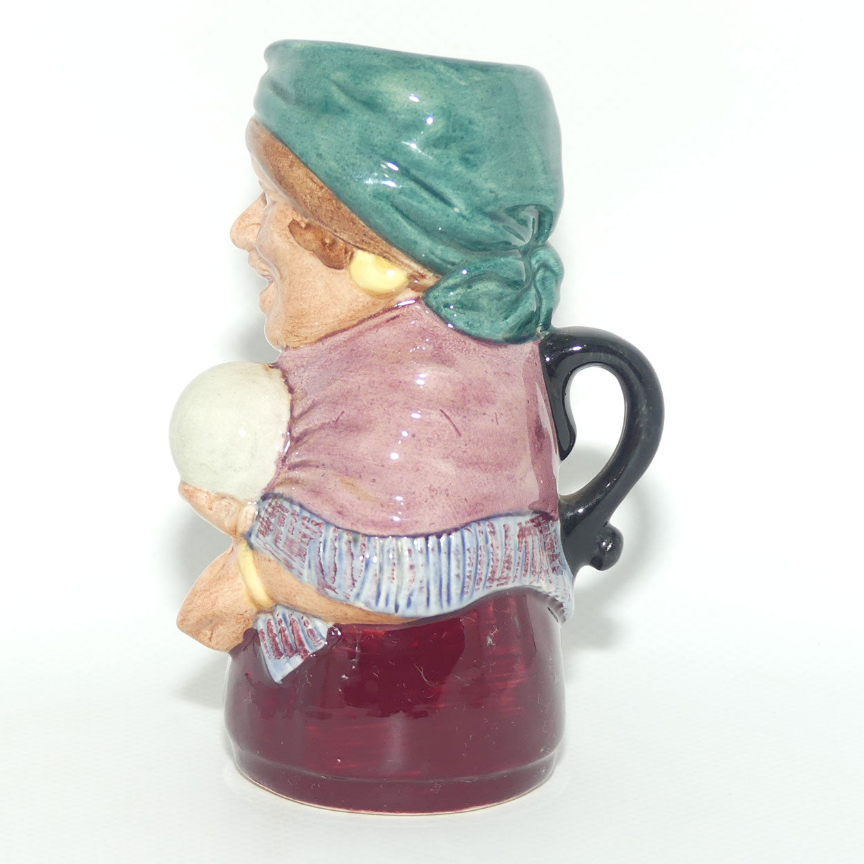 D6714 Royal Doulton Doultonville Madame Crystal