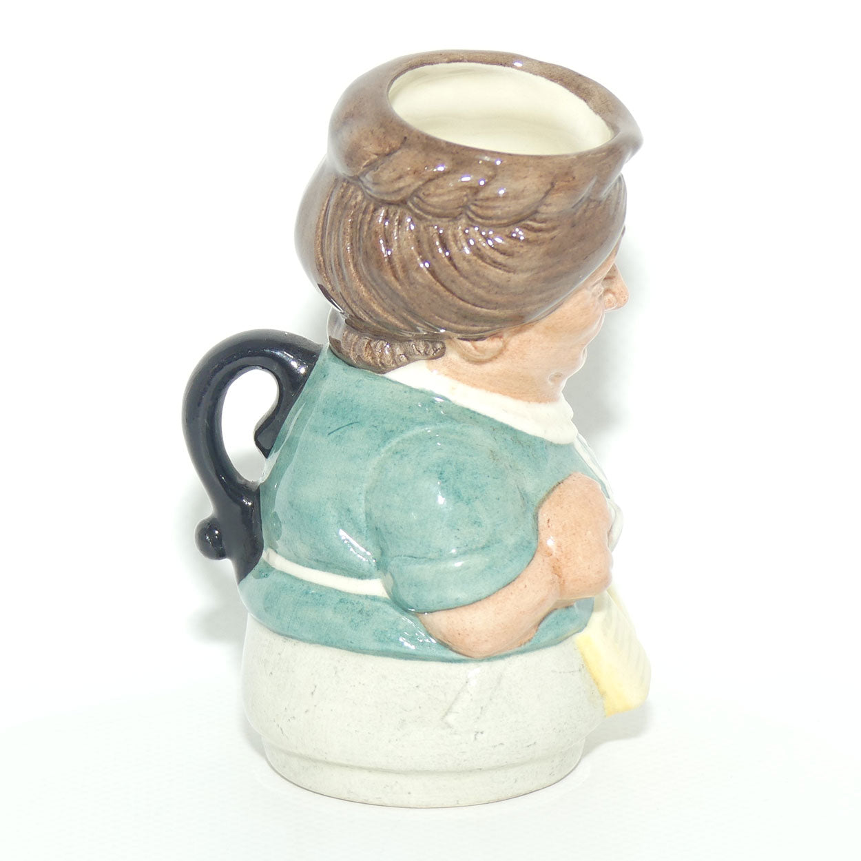 D6715 Royal Doulton Doultonville Mrs Loan