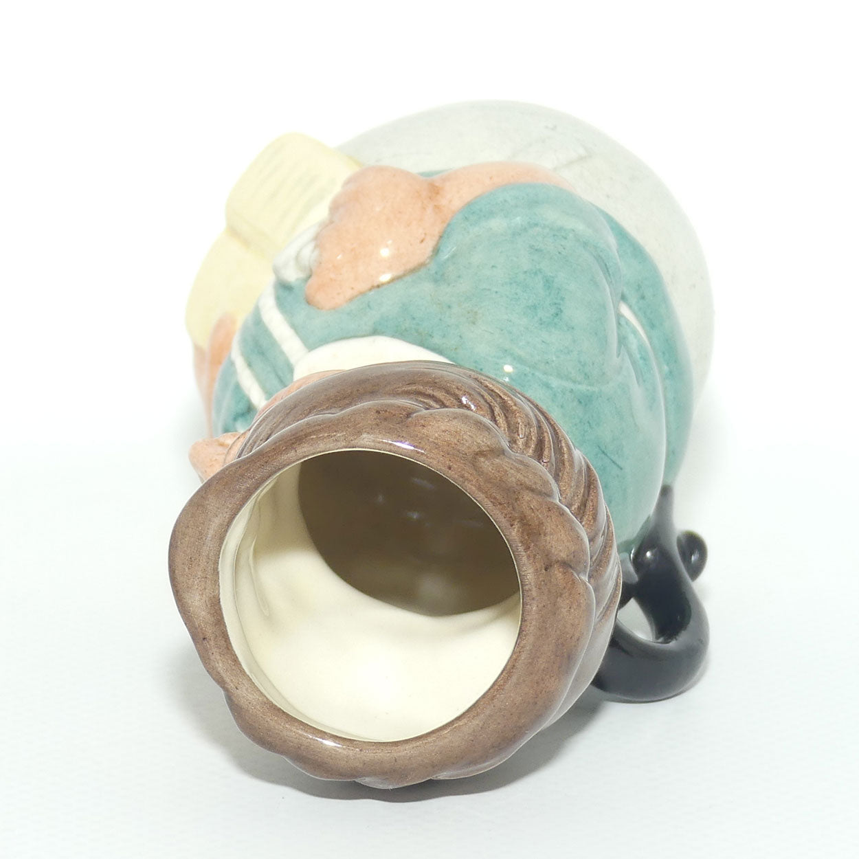 D6715 Royal Doulton Doultonville Mrs Loan